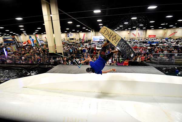 Boat Show Wake-Park-Rider